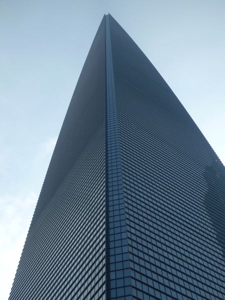 ...a jeho vertikálních 492 m.
