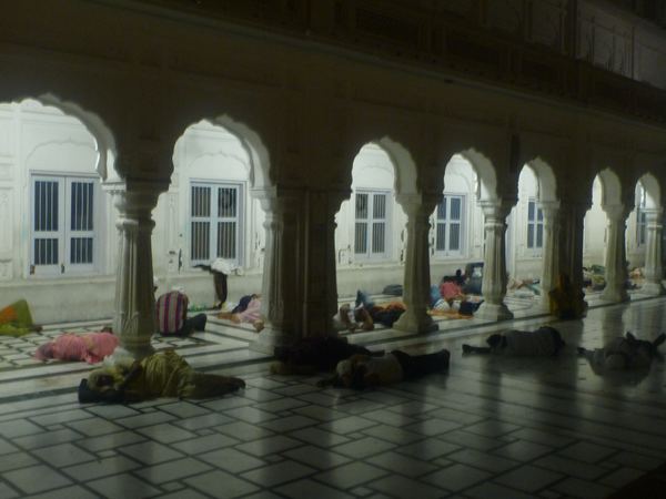 Pro Sikhy je chrám symbolem svobody a duchovní nezávislosti.