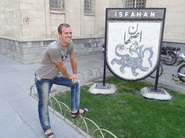 Další město které v Íránu navštěvujeme nese název Isfahan.