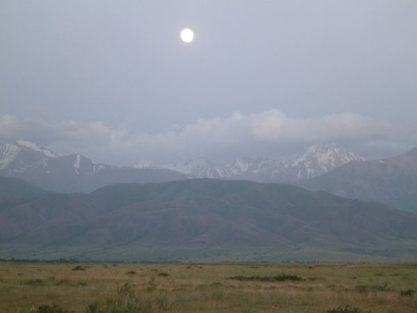 Měsíc nad Ťan-šanem