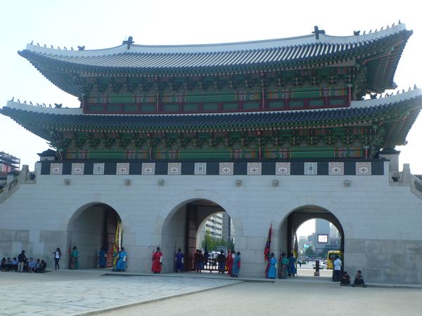 Brána do královského paláce Gyeongbok-gung