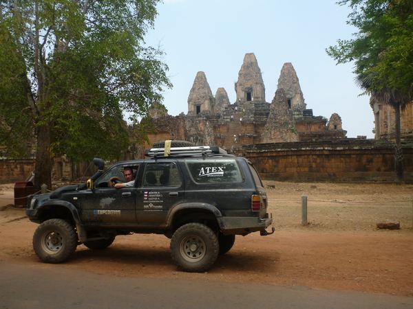 Pre Rup, který byl postaven o 15-20 let později než Eastern Mebon, je v podstatě jeho zvětšeninou.