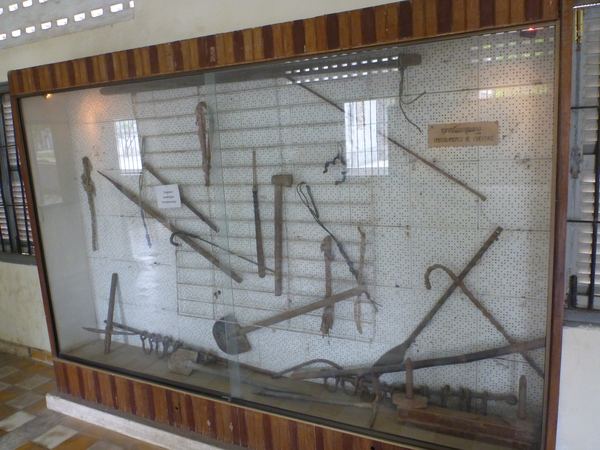 Na mučení se používaly kdejaké nástroje.