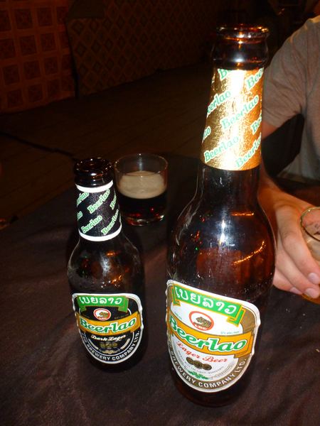 Beer Lao je jedno z mála piv, které v JV Asii nepřipomíná břečku. Možná tomu napomáhá i fakt, že sládek tohoto pivovaru studoval pivovarnictví v České republice.