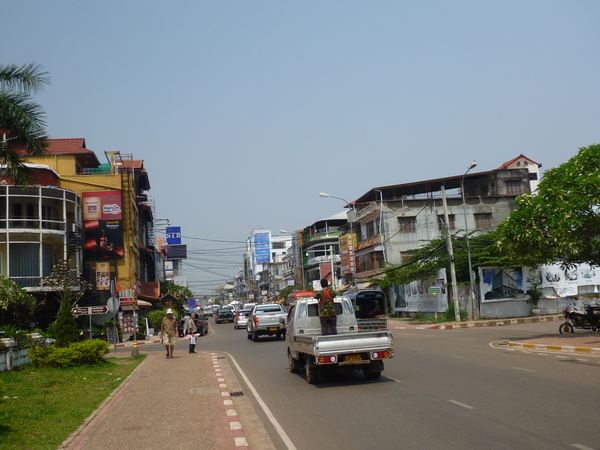 Jedna z ulic v centru Vientiane.