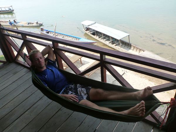 Pohoda na verandě s výhledem na Mekong.