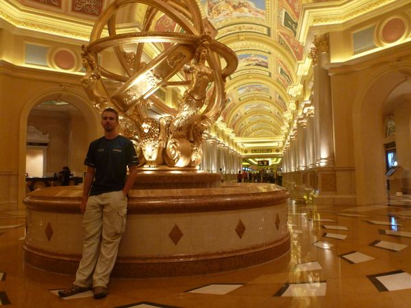 Uvnitř komplexu Venetian