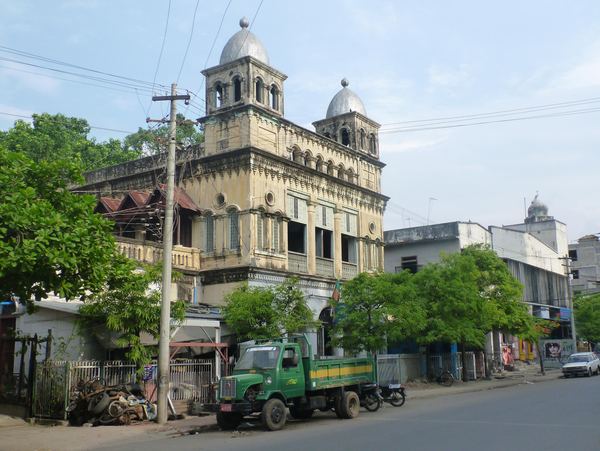 Naší další destinací byl Mandalay (česky Mandalaj), druhé největší město Myanmaru.