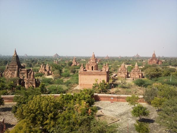 Bagan - nejrozlehlejší oblast s Buddhistickými stavbami na světě.