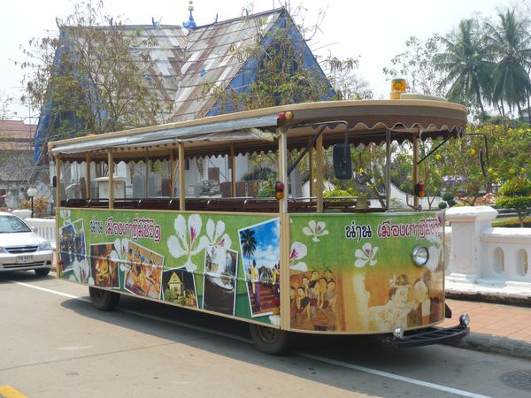 Hybrid tramvaje a autobusu.