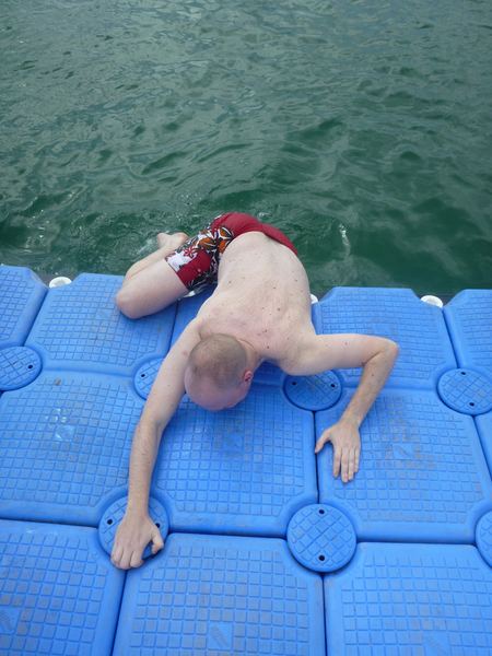 Po takovém výkonu mnozí z nás již neměli mnoho sil se dostat zpět na molo.