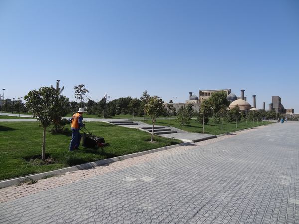 Samarkand díky své unikátní pozici (leží přímo na trase hedvábné stezky mezi Čínou a západem) patří mezi nejstarší obydlená místa na planetě.
