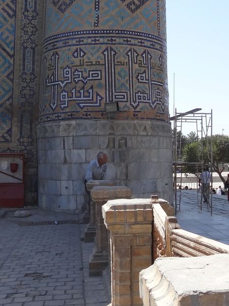 Takto to vypadá, když se někomu nechce platit za vstup.