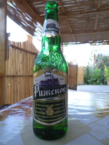 Pokud někdy pojedete do Uzbekistánu, tomuto pivu se vyhněte!