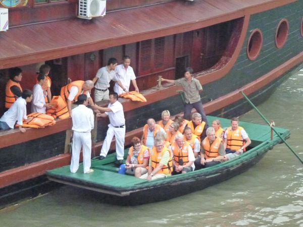 Výlet do zátoky Ha Long