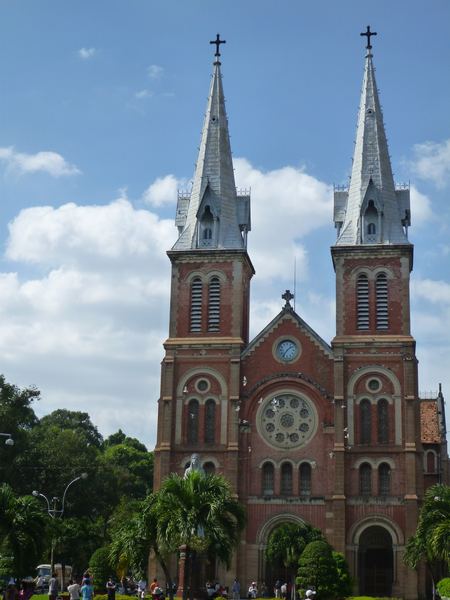Saigon - i zde mají katedrálu Notre Dame