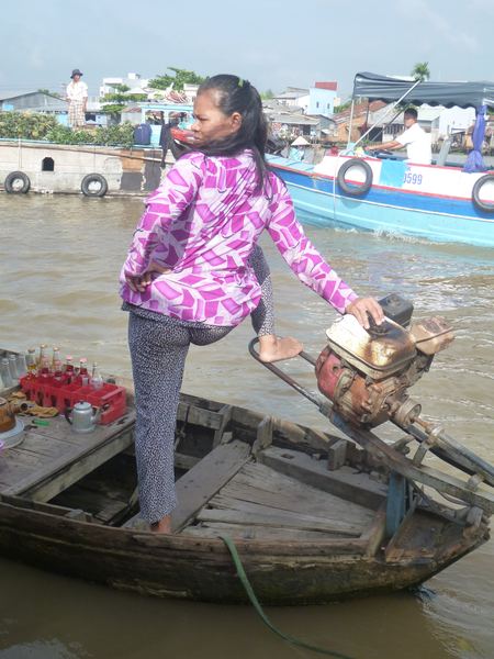 Delta Mekongu - říční trh