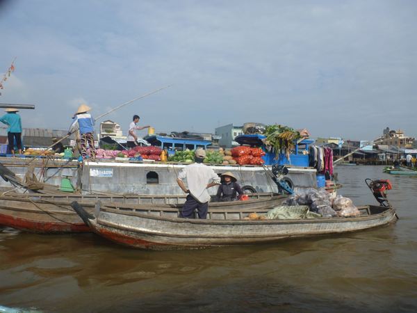 Delta Mekongu - říční trh